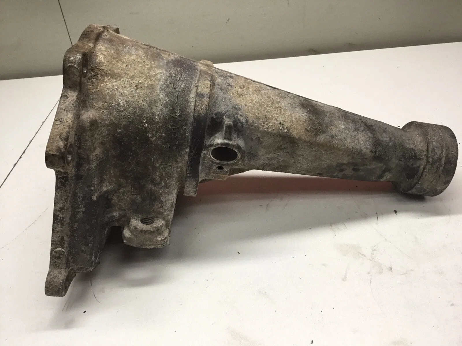 1965-1969 Ford C4 Automatic Transmission Tail Housing & Output Shaft C5DP-7A040-A9 image 2