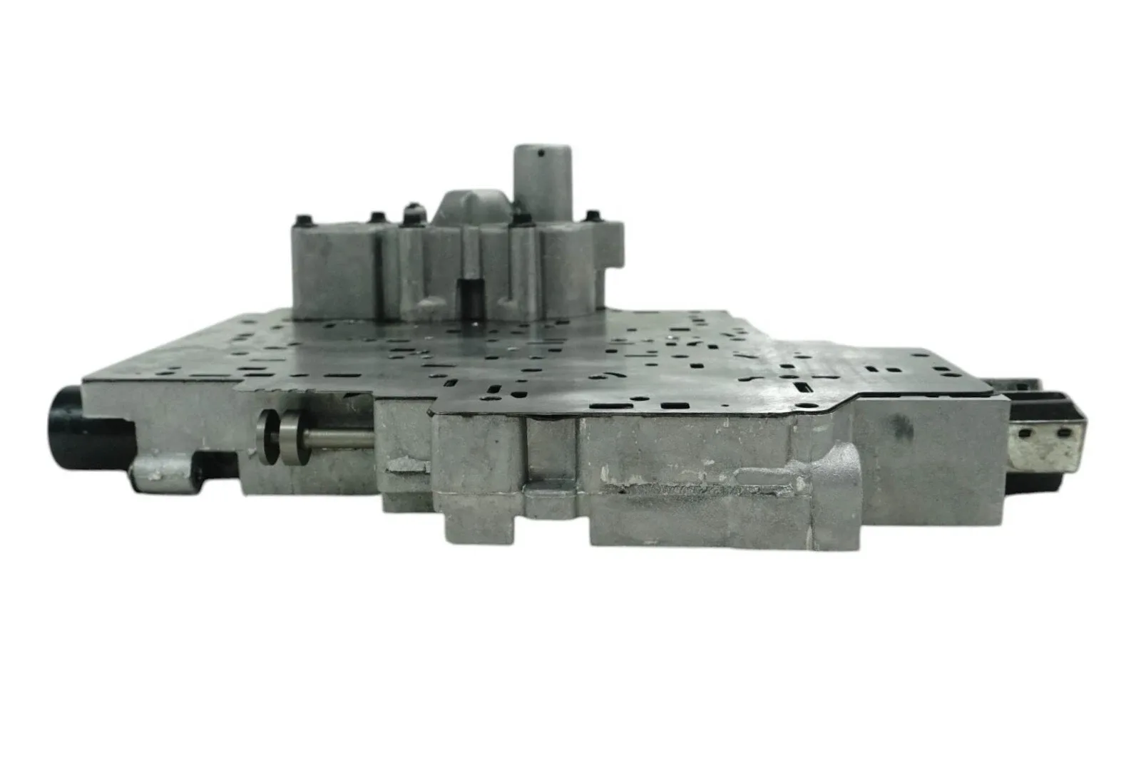 34740DA - 4L80E 4L85E, VALVE BODY, 4 SOLENOID, BLACK EPC, SENSOR IN HARNESS image 4