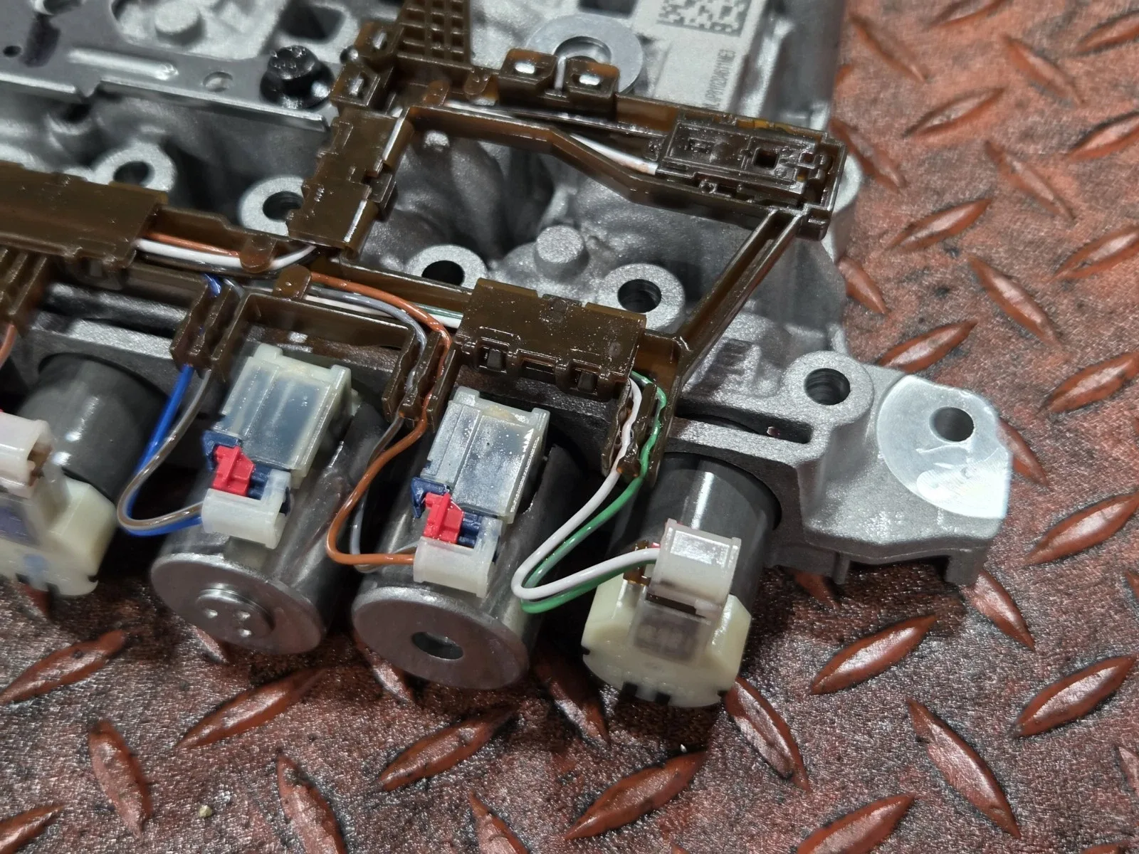 2018-2024 Chevrolet Traverse & 2019-2023 Chevrolet Blazer 9T65 Valve Body Solenoid Pack 24288048 image 2