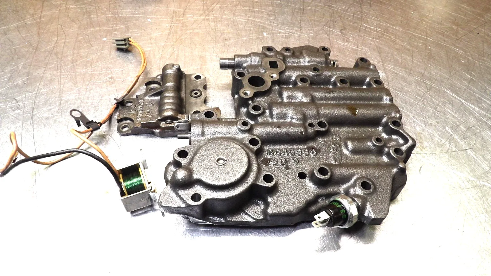 Chevy - 350 Turbo   Automatic Transmission   " Lock up Valve Body "   Very Good