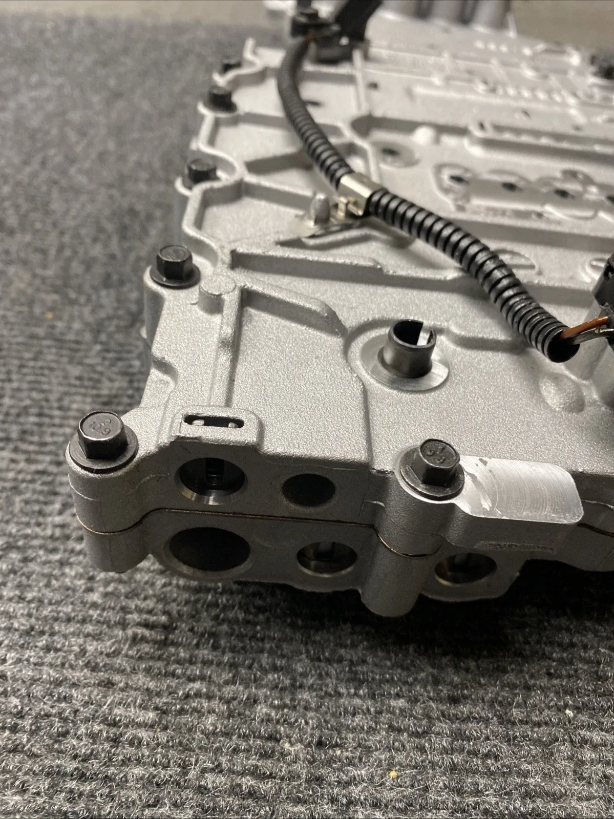 BMW up to 2010 Valve Body 6L45E Aisin 9581 image 3