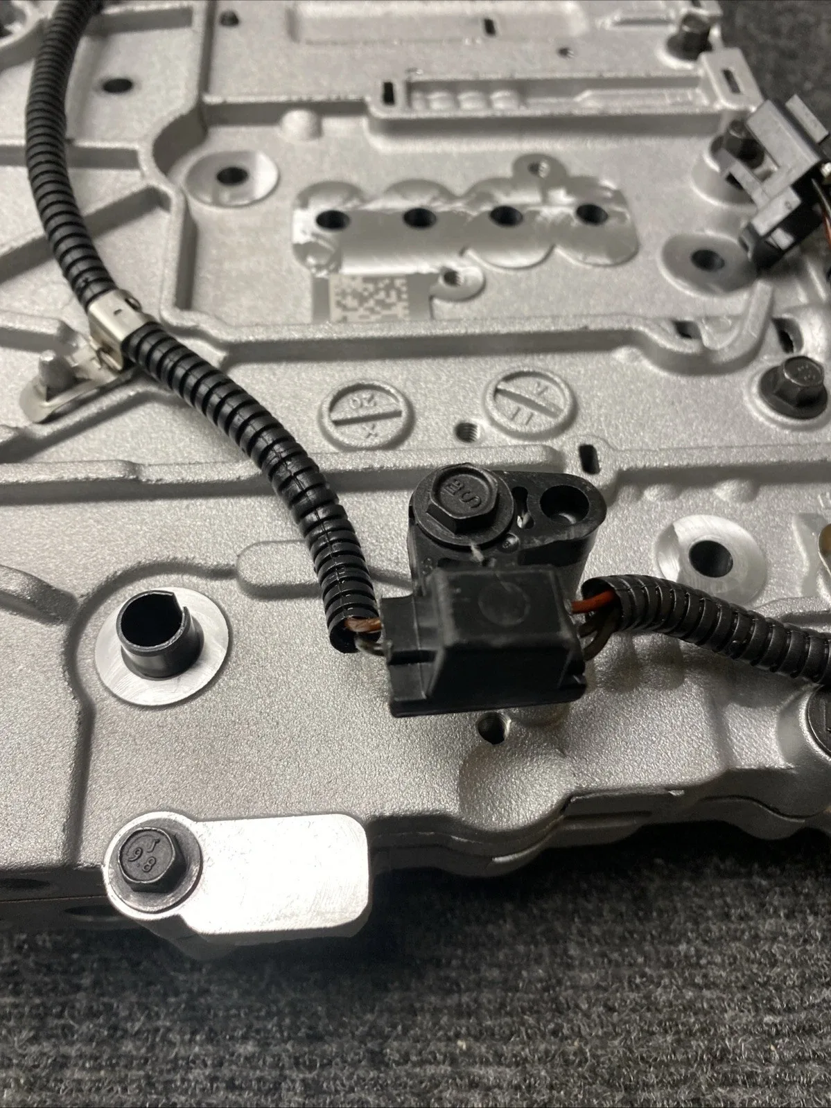 BMW up to 2010 Valve Body 6L45E Aisin 9581 image 4