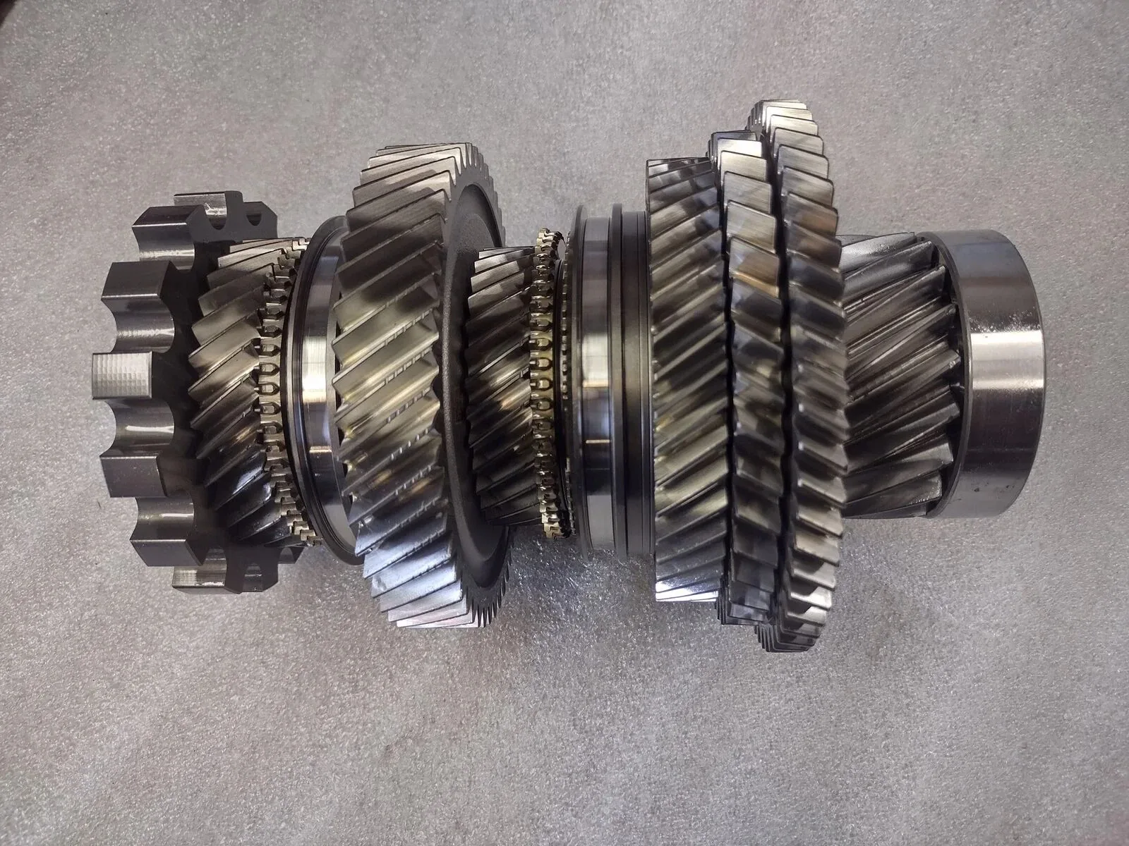 Hyundai / Kia 2.5L D8LF1 wet DCT 2nd Output Shaft K848730