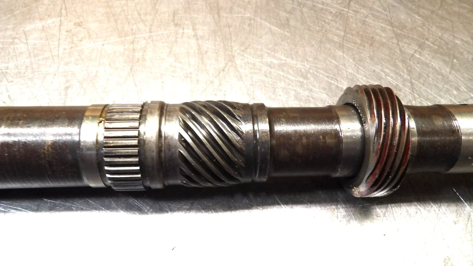 Chevrolet 200 / 200C Turbo Automatic Transmission Output (Tail) Shaft — 16-1/4in image 4