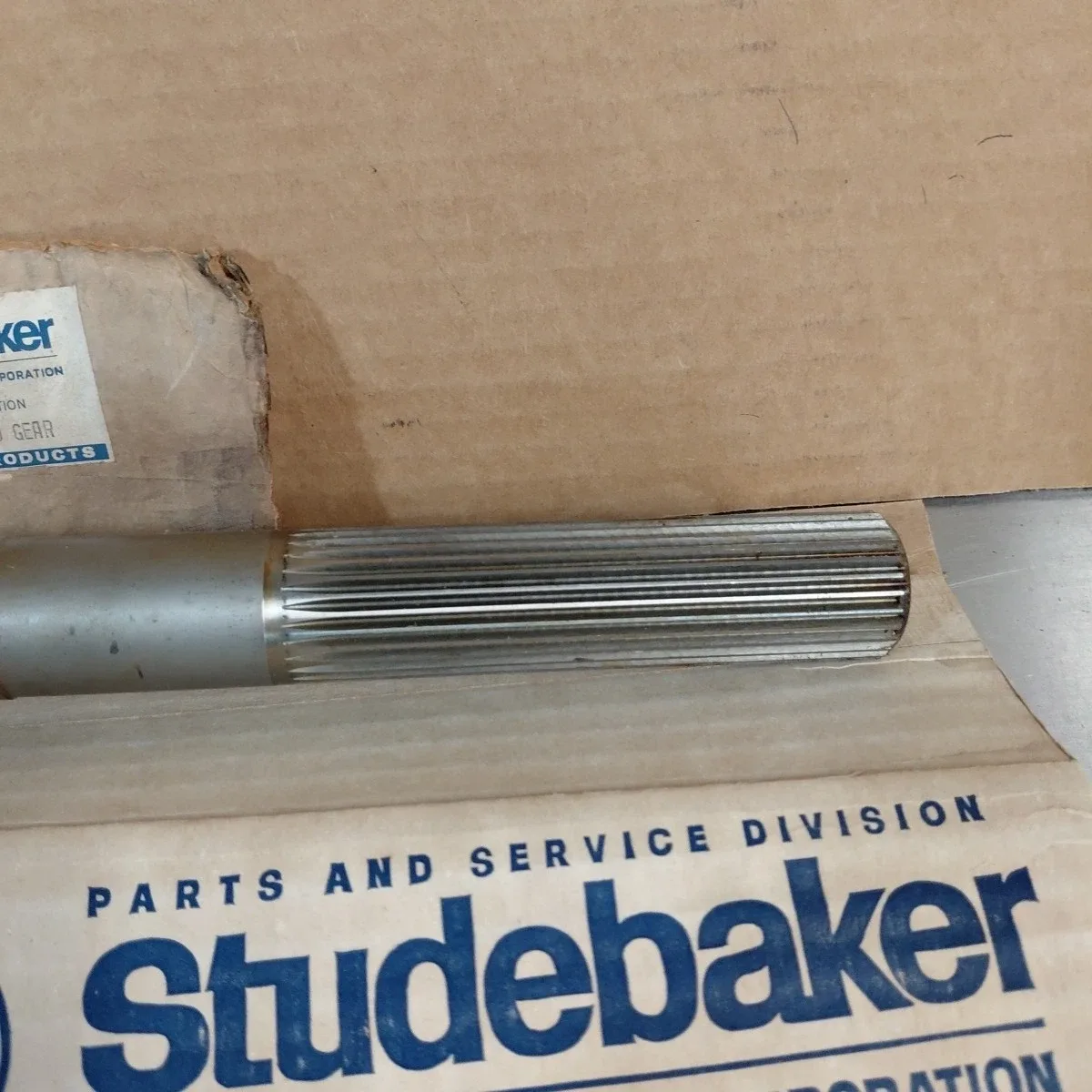 1963-1964 Studebaker Avanti Automatic Transmission Output Shaft & Gear Assembly - 1553000 image 3