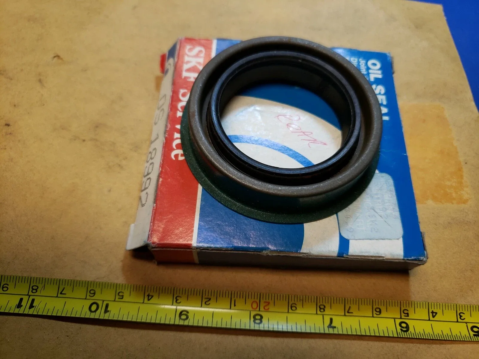 SKF 18992 Transmission Pump Seal for TH-400