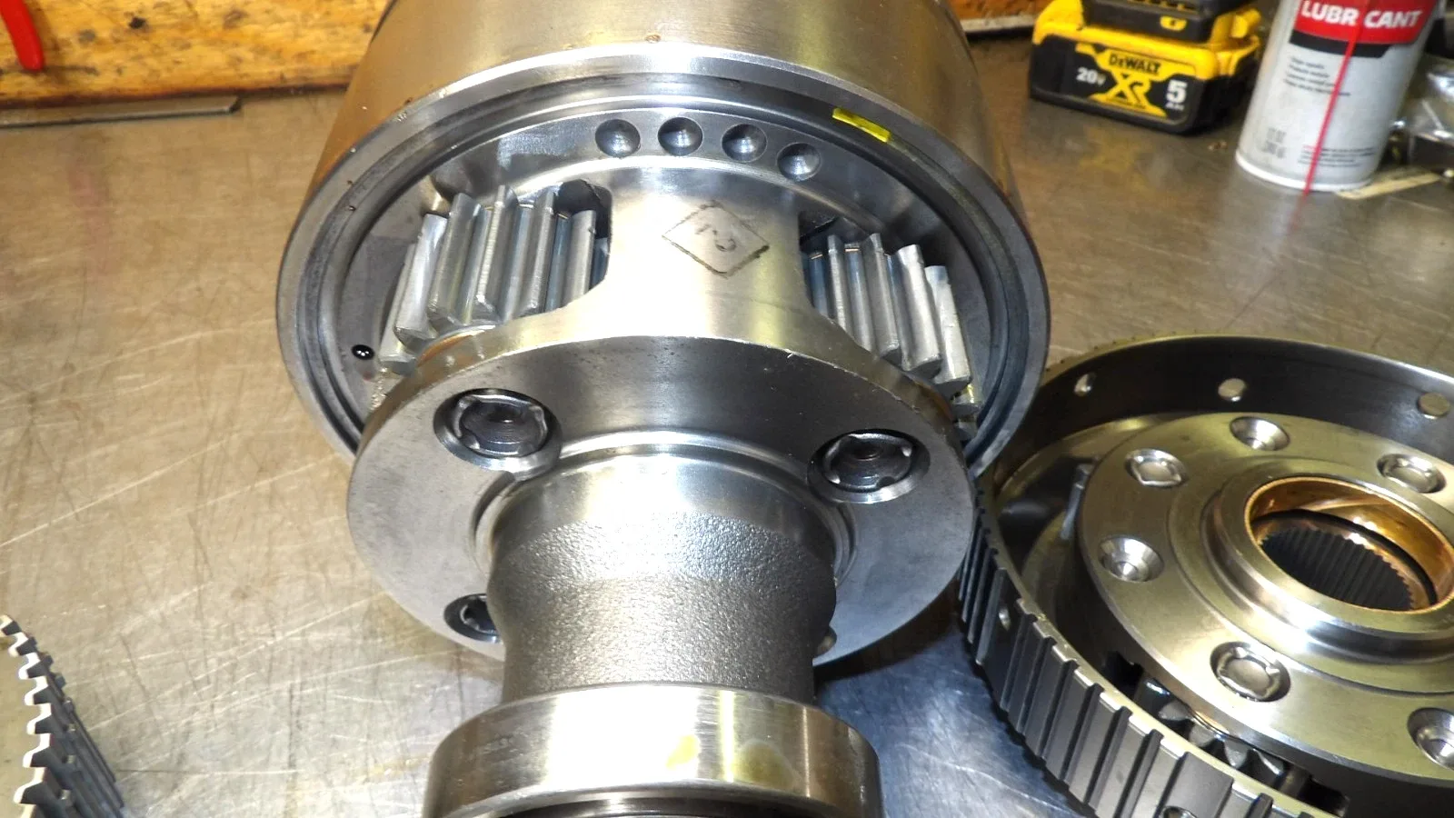 Allison 545 Automatic Transmission Planetary Sun, Main & Output Shaft - Chevrolet image 4