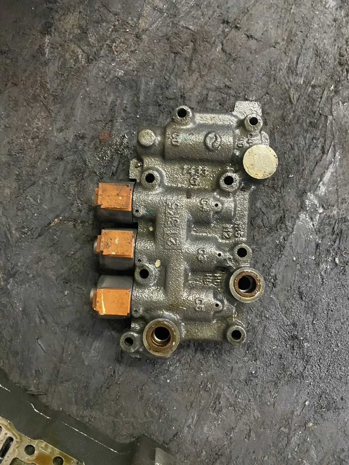 Allison Transmission Valve Body (4 Pieces) & Shims ML1N9 image 2