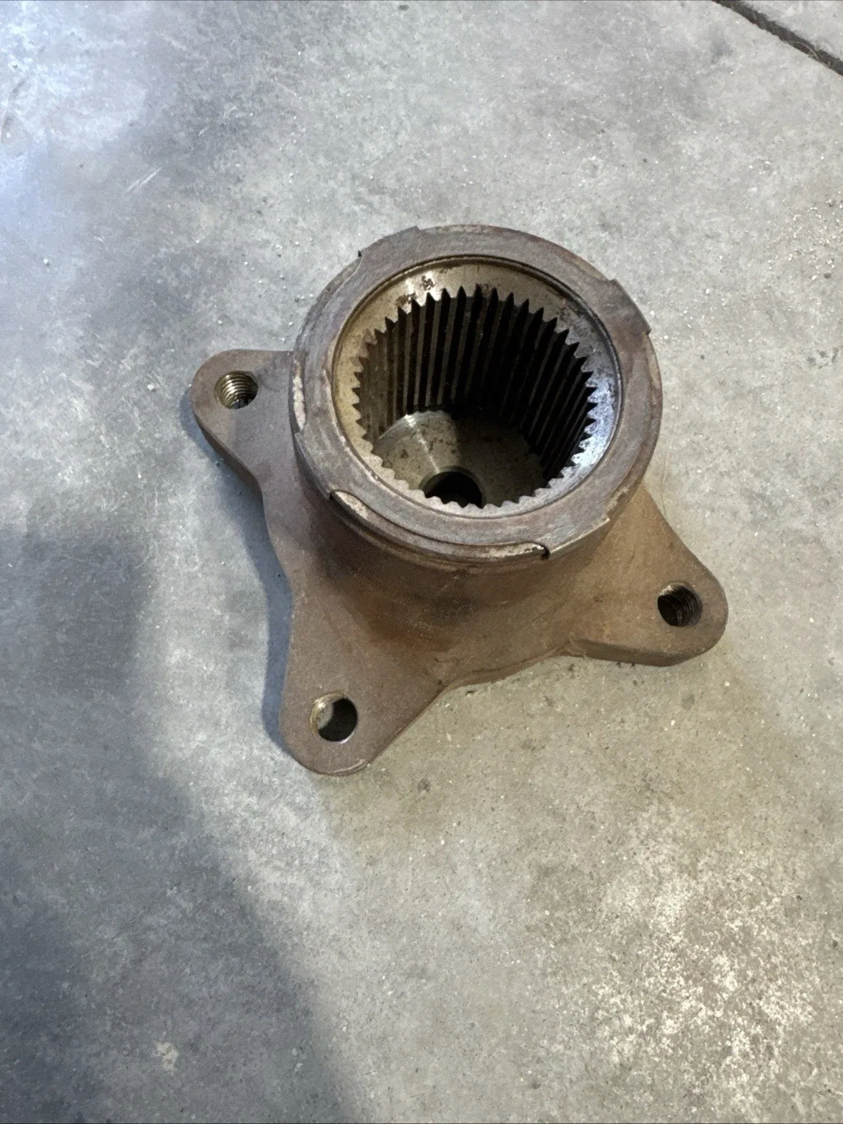 Ford F250 / F350 Super Duty 5R110W Flange Yoke (6.0) image 2