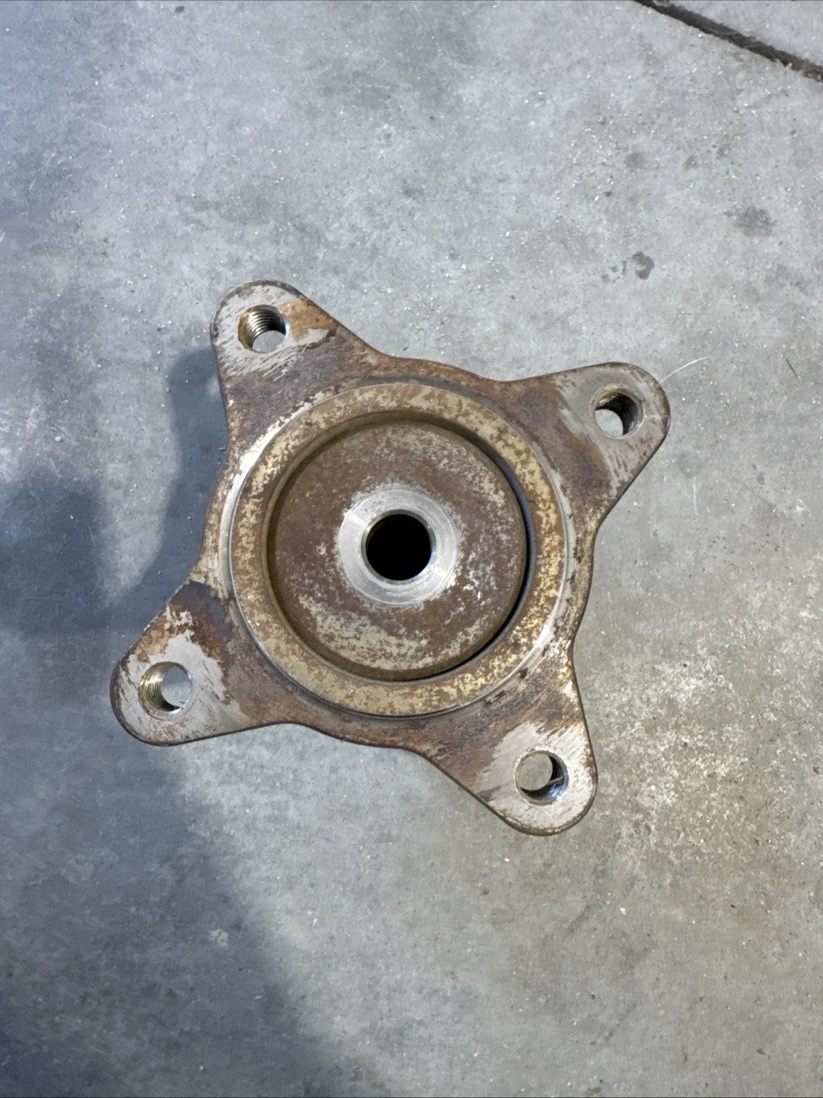 Ford F250 / F350 Super Duty 5R110W Flange Yoke (6.0) image 4