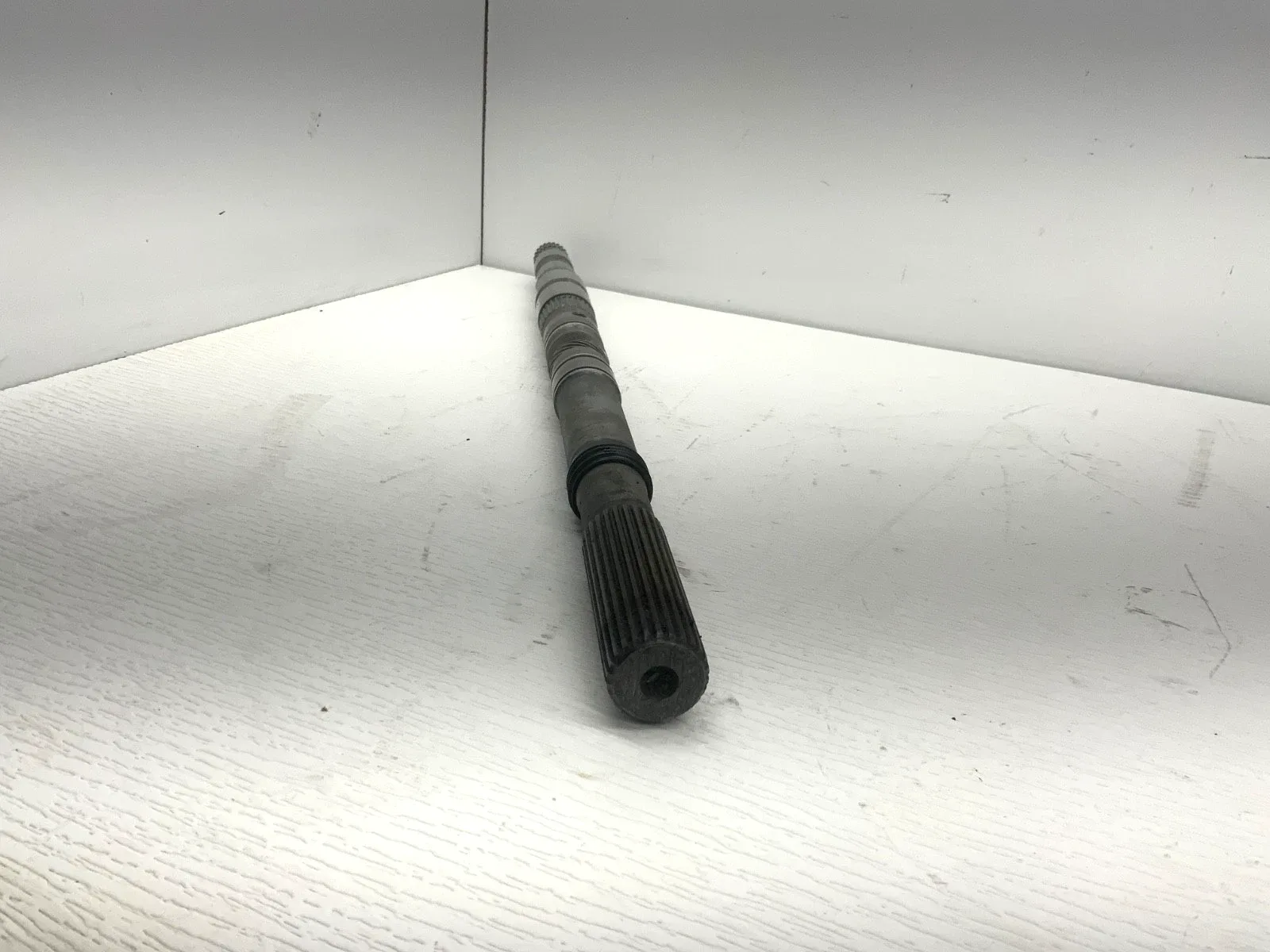 1965 Mopar TorqueFlite 904 Output Shaft — 21.5" (Mopar 904 Main Shaft Output Shaft) image 2