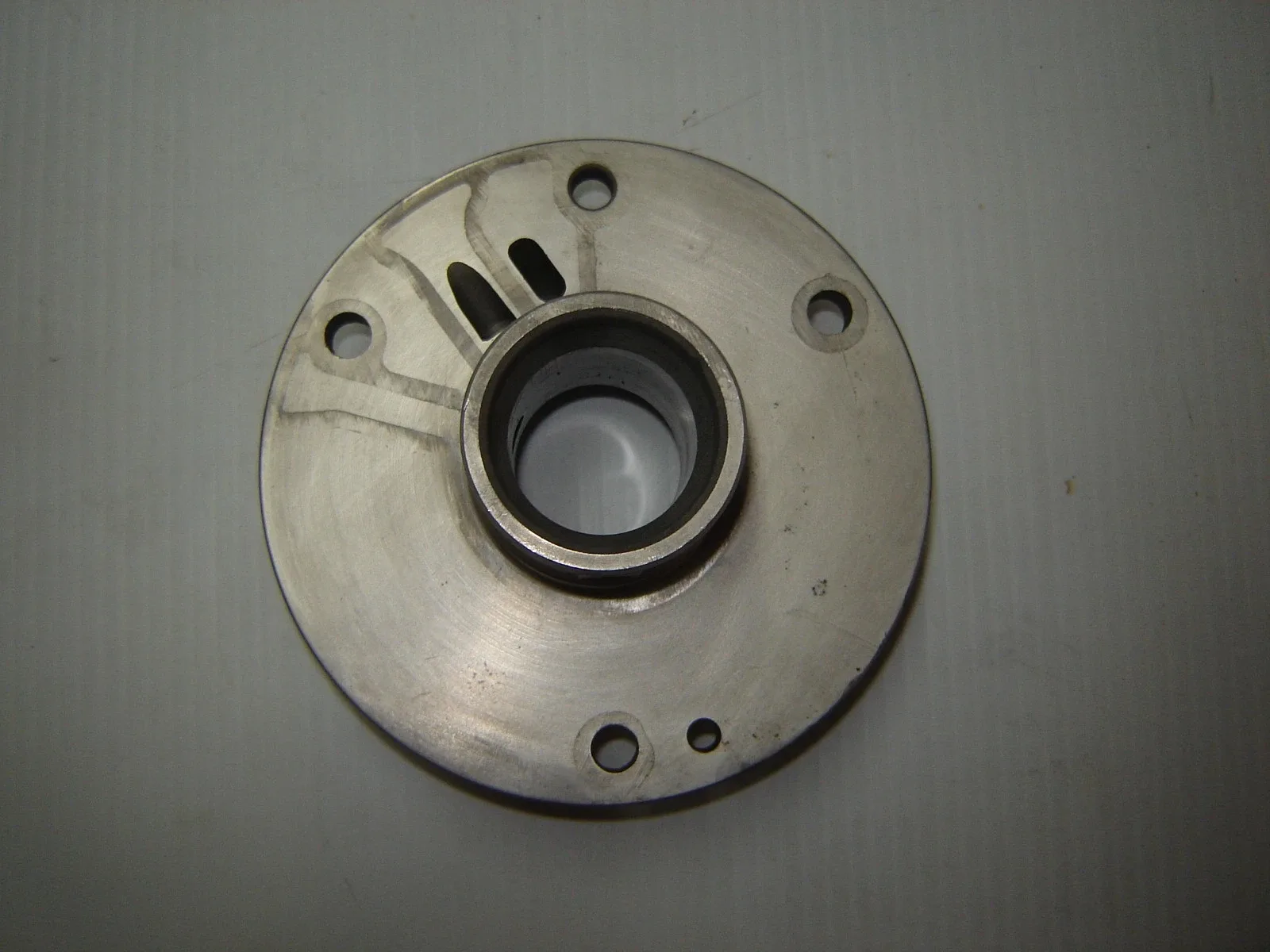 Mopar A904 Automatic Transmission Output Shaft Support 2466881 image 2