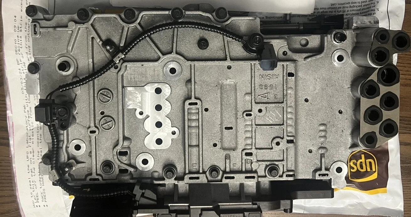 07-11 BMW E83 E90 E92 128 328 Auto Transmission Valve Body Mechatronic  OEM