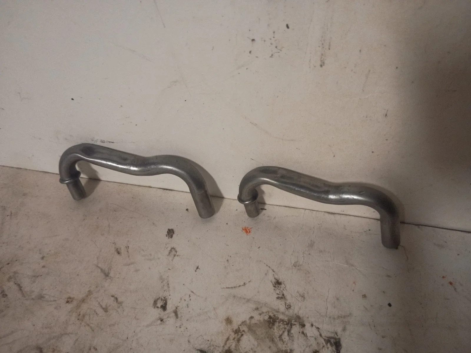 1987-2001 Jeep Cherokee XJ AW4 Valve Body Oil Pickup Tubes Pair Set OEM