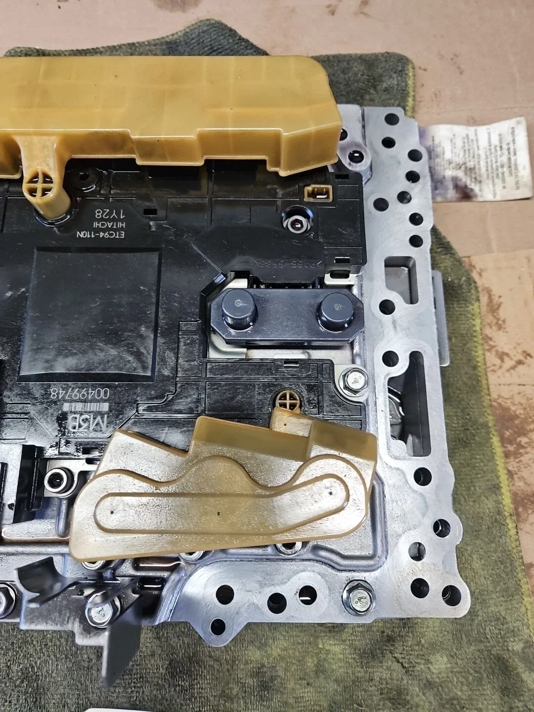 10-13 Nissan 370z 7 Speed Automatic Transmission Valve Control Body 31705-X381A image 4