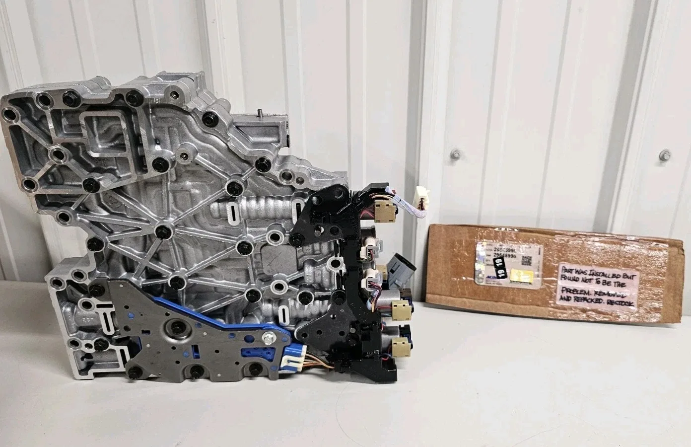 GENUINE GM 29545998 Automatic Transmission Control Valve Body 2011-2015 DURAMAX
