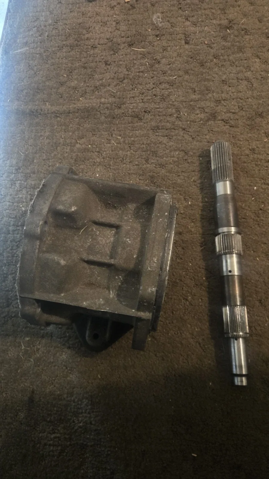 1997-2014 4L60E Extension Housing & Output Shaft - 74770HK image 3