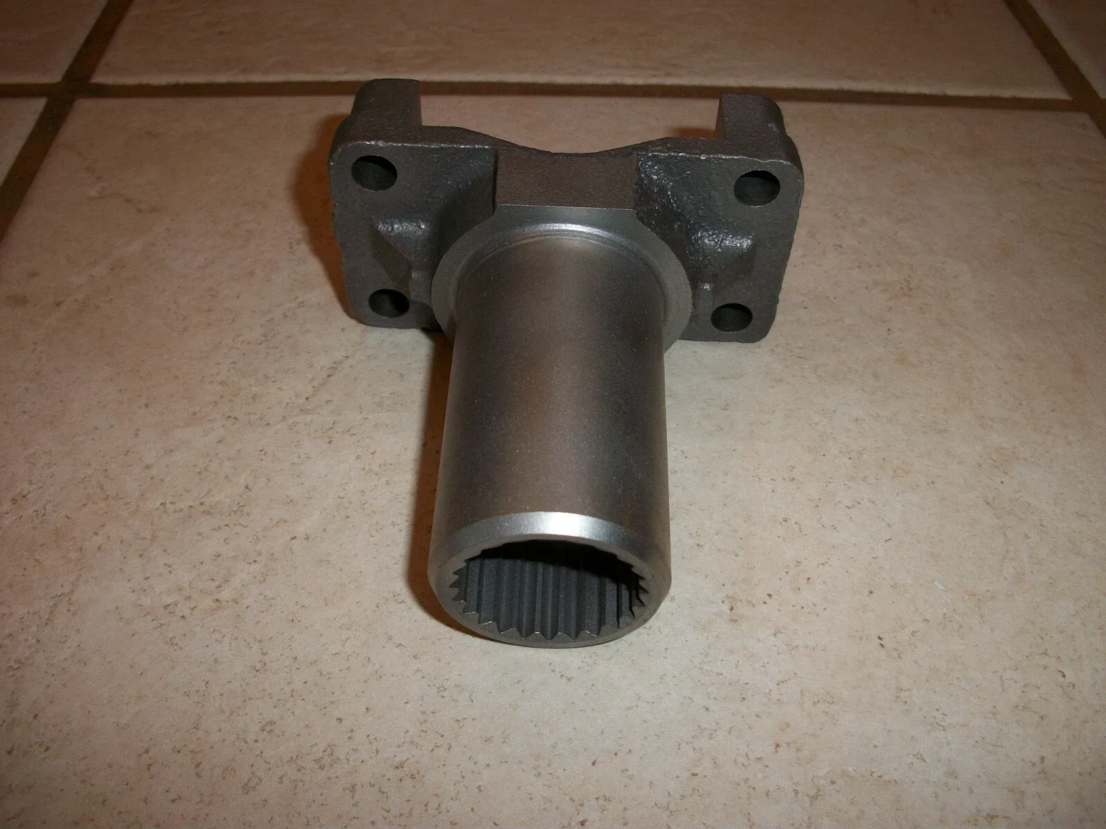 1961 Buick Special Automatic Output Shaft Companion Flange MPN 5676065 image 3