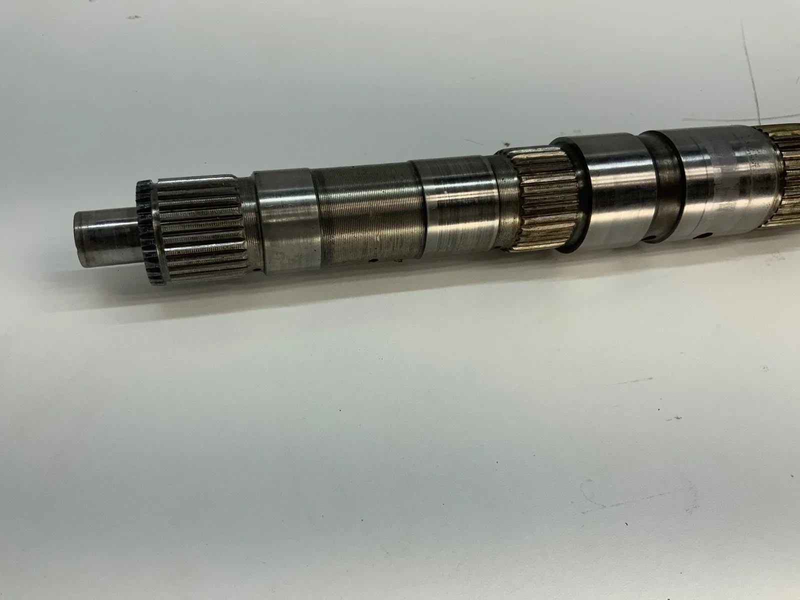 Mopar 727 TorqueFlite Output Shaft, Bolt-On Yoke Style, 27 in image 2
