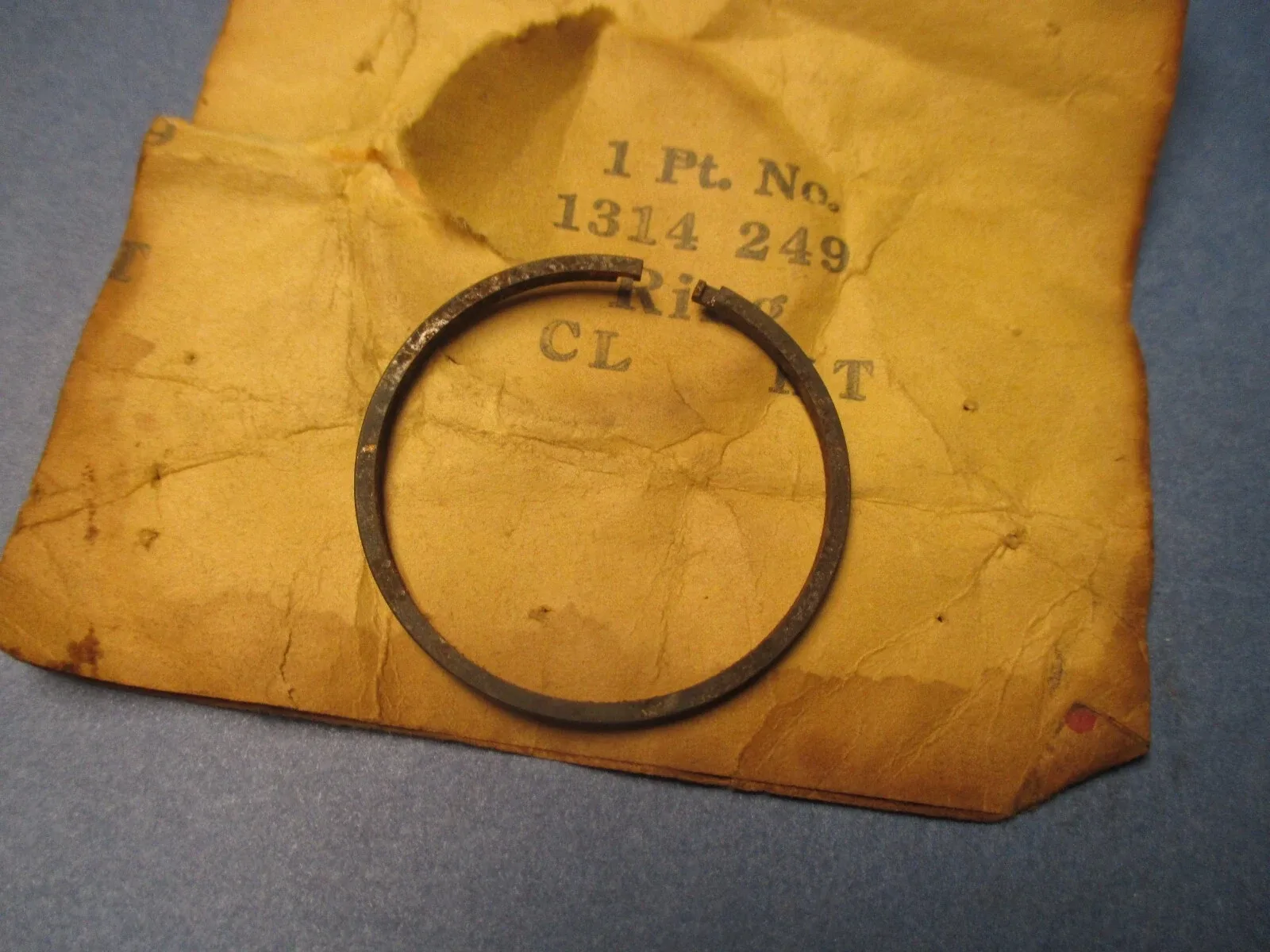 1956-1961 Mopar Torqueflite A / 3-Speed Output Shaft Snap Ring 1314249