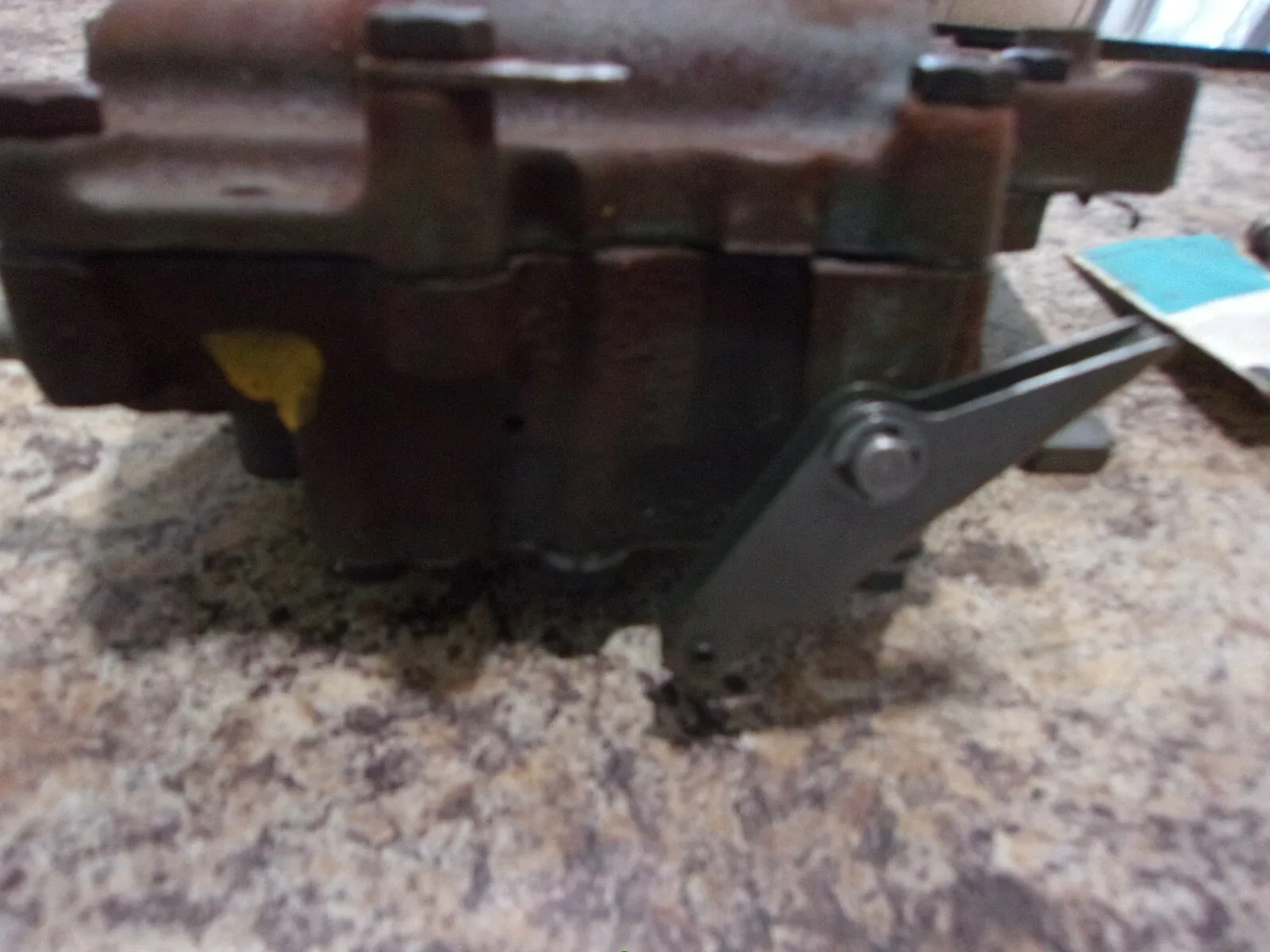 1966-1970 Chevrolet Lower Transmission Valve Body Assembly GM 3925674 image 3