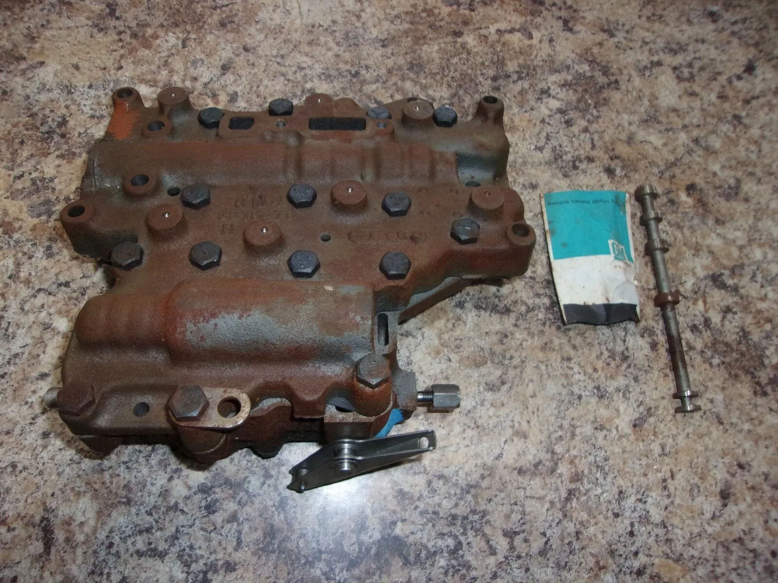 1966-1970 Chevrolet Lower Transmission Valve Body Assembly GM 3925674