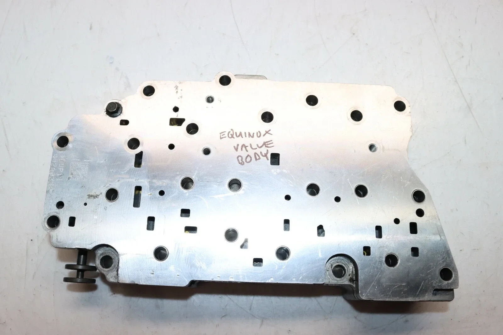 2010-2011 Chevrolet Equinox AWD Automatic Valve Body Separator Plate MPN 24228229