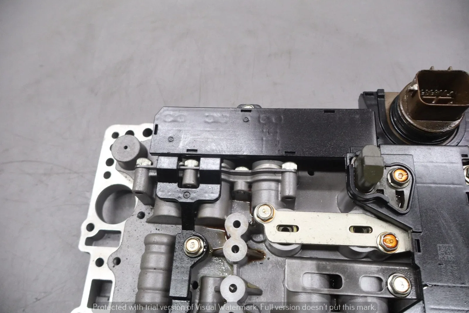 11-15 Hyundai Equus Auto Transmission Valve Body W/Conductor Plate Oem image 4