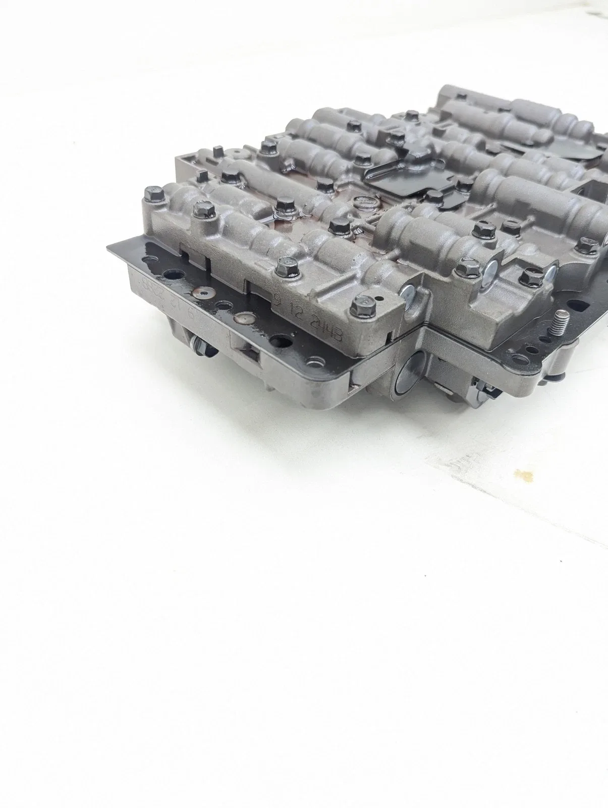 2007-2010 Audi Q7 Valve Body & Solenoids OEM 09D325039G image 4