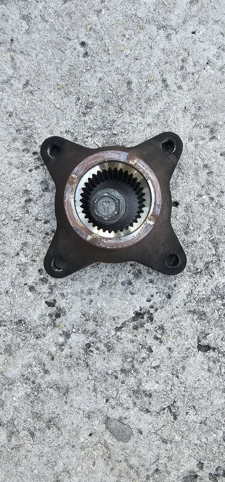 2005-2010 Ford F350/F450/F550 5R110 Output Shaft Driveshaft Flange image 2