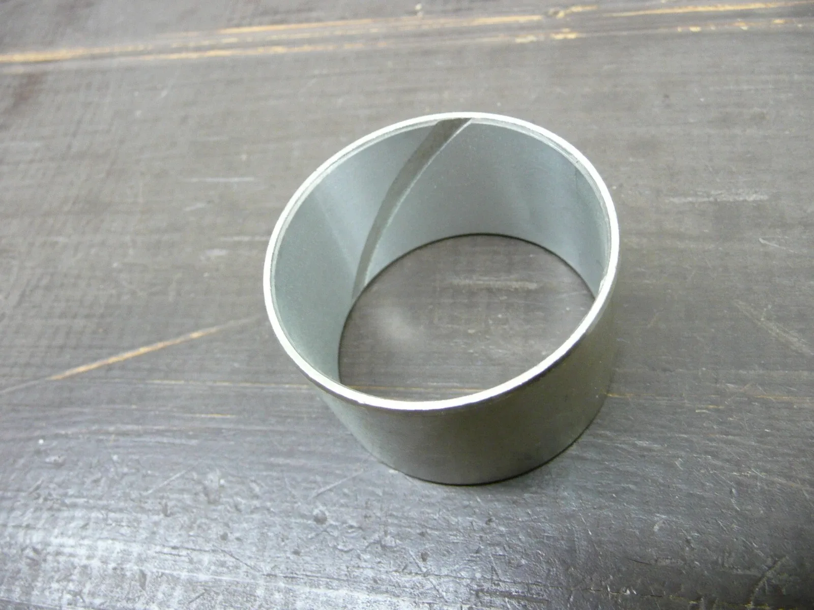 TH-200 / 200-4R Output Shaft Bushing - n40 image 4