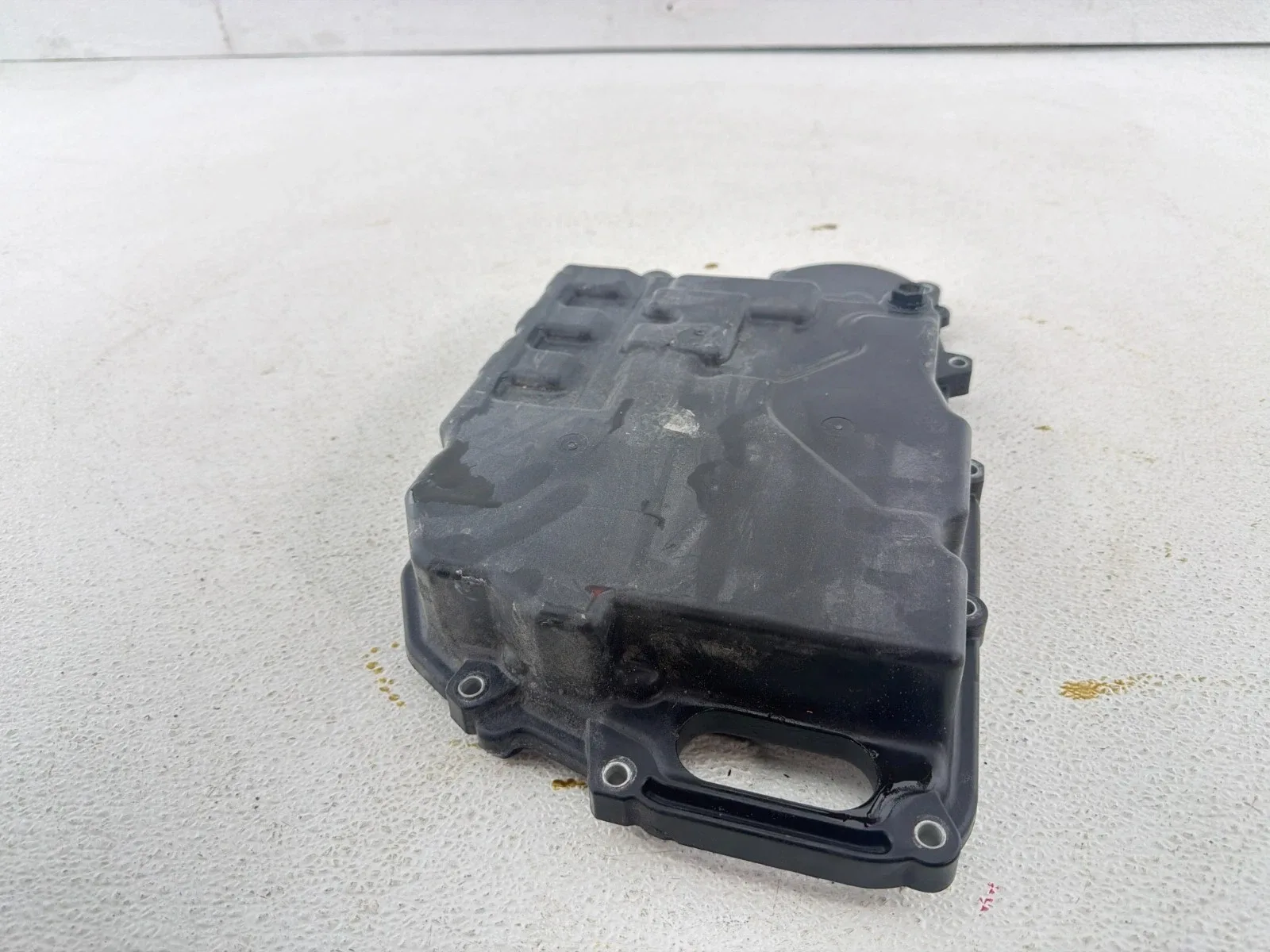 2022 Chevrolet Malibu 1.5 L  Auto Transmission   Valve Body Side Cover OEM image 2