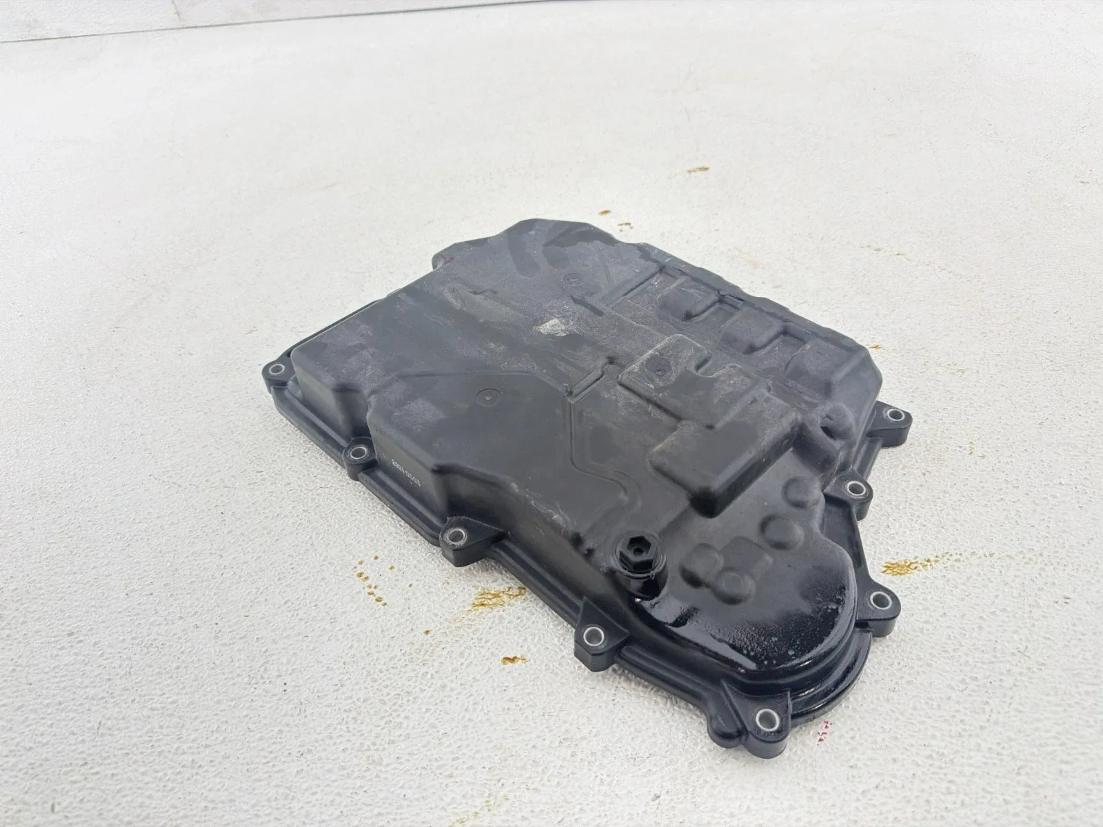 2022 Chevrolet Malibu 1.5 L  Auto Transmission   Valve Body Side Cover OEM