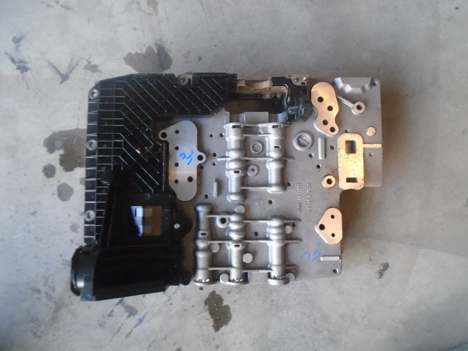 2007-2009 Audi A4 Quattro B7 Automatic Mechatronic Valve Body 1068427181 image 2