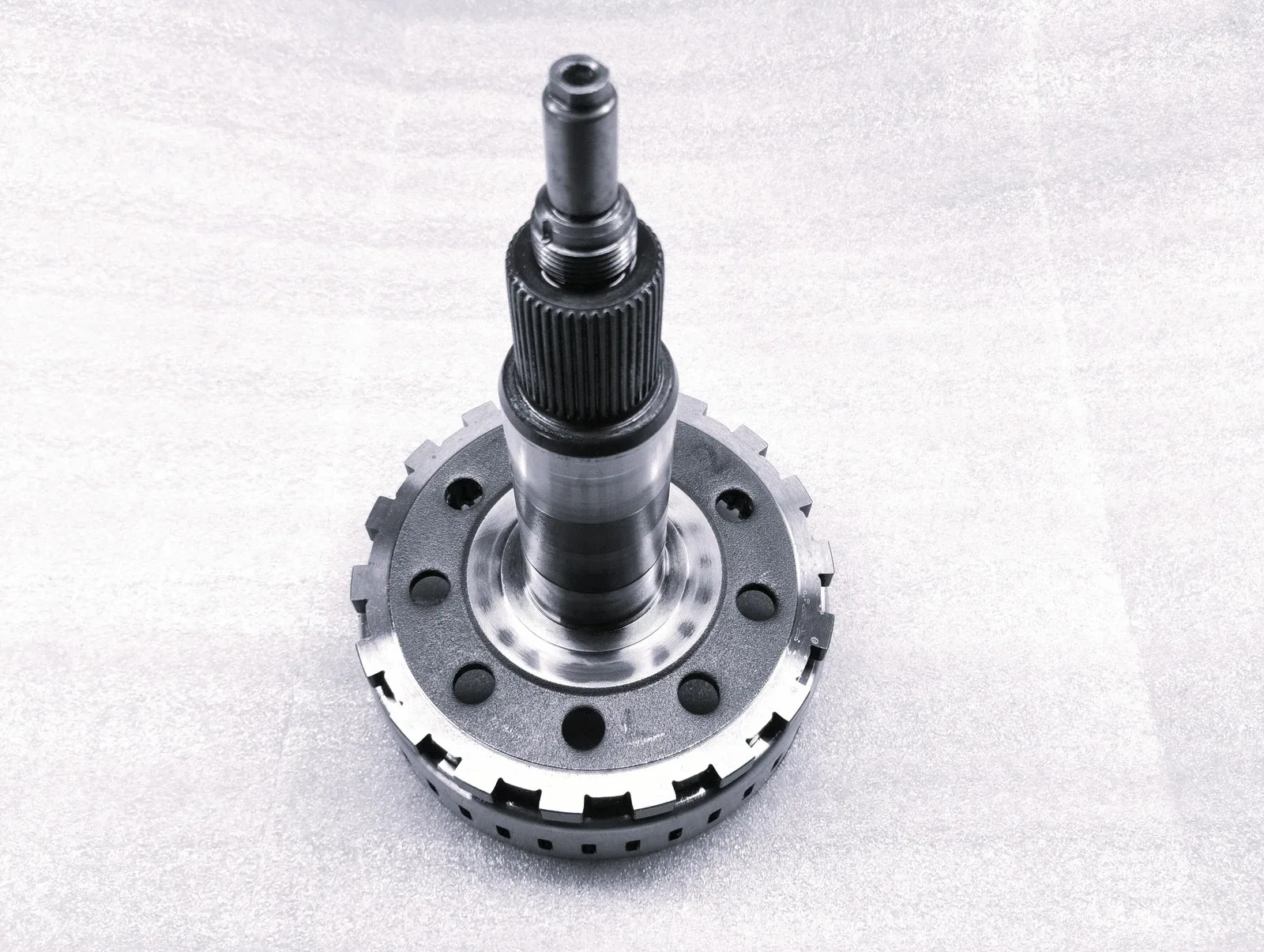2010-2015 Cadillac ATS/CTS 6L45 2WD Automatic Transmission Output Shaft - 96043372 image 2