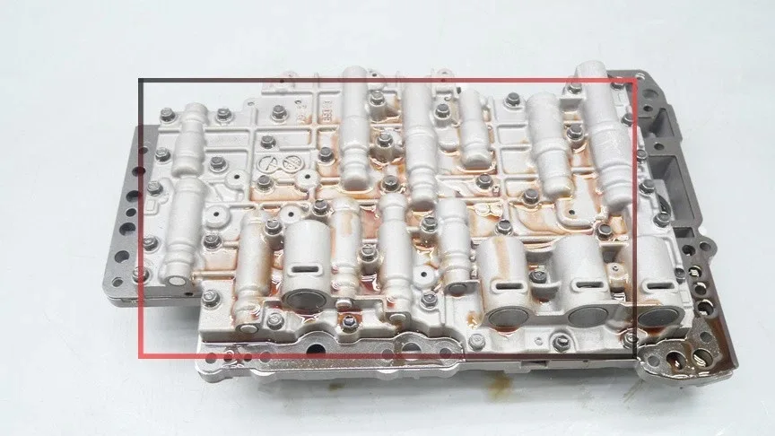 11.18 Porsche Cayenne Touareg Transmission Valve Body W/ Mechatronic 95832503900 image 3