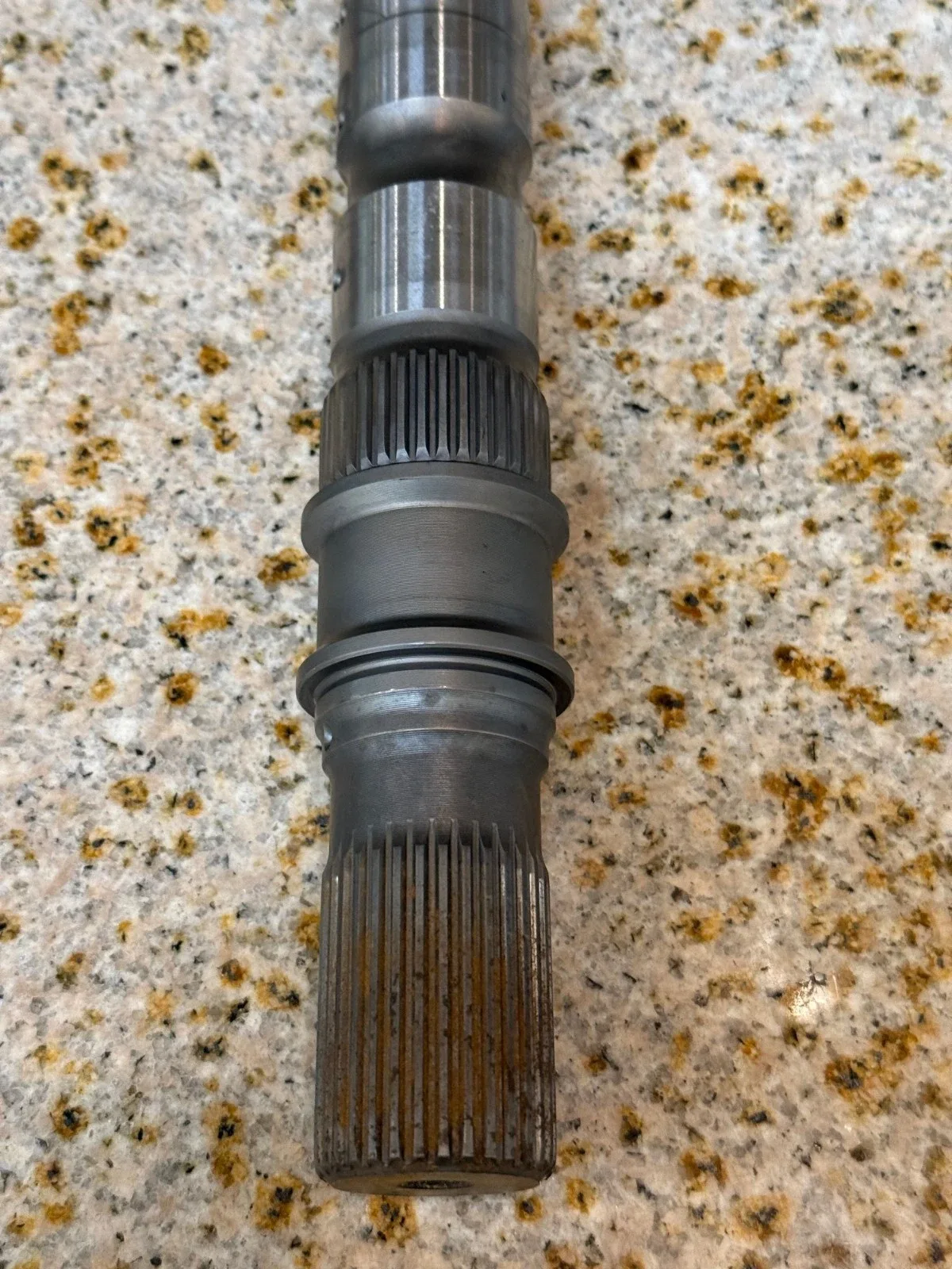 Nissan RE5R05A Output Shaft, Park Wheel & Center Support (63678A, 63690, 63632A) image 3