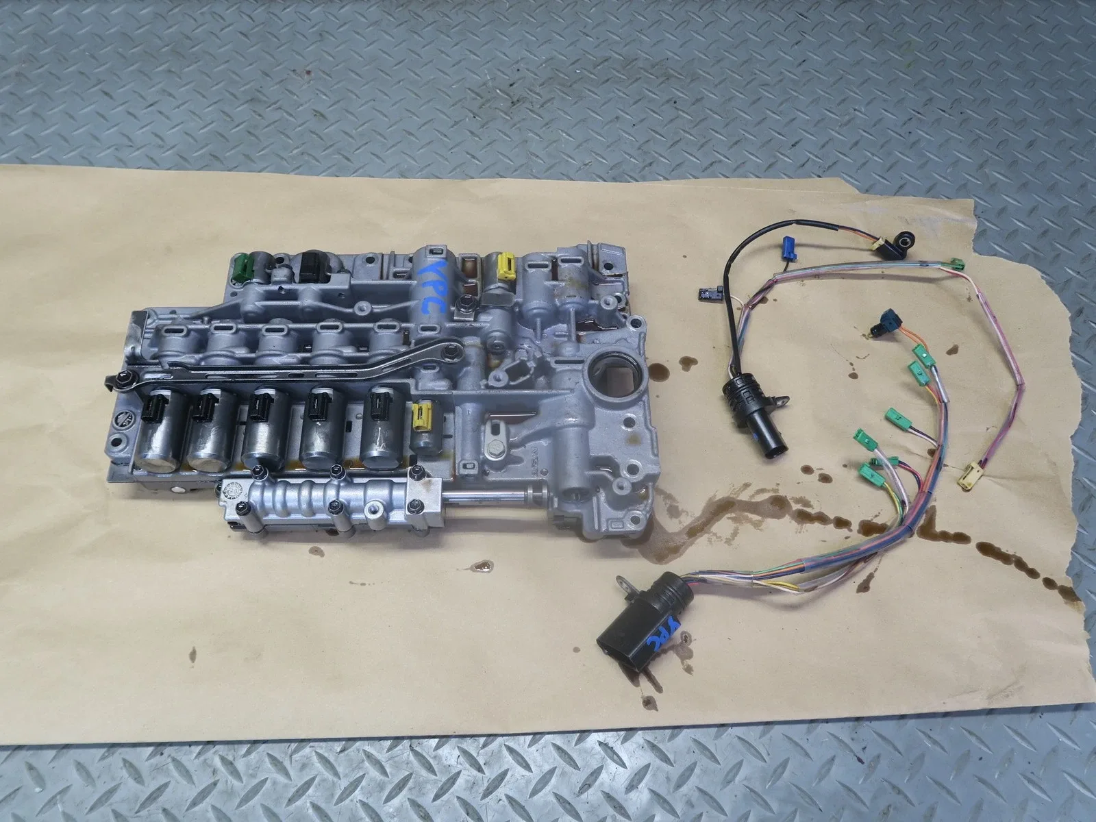 2011-2014 PORSCHE CAYENNE 958 4.8L A48.04 TRANSMISSION VALVE BODY MECHATRONIC