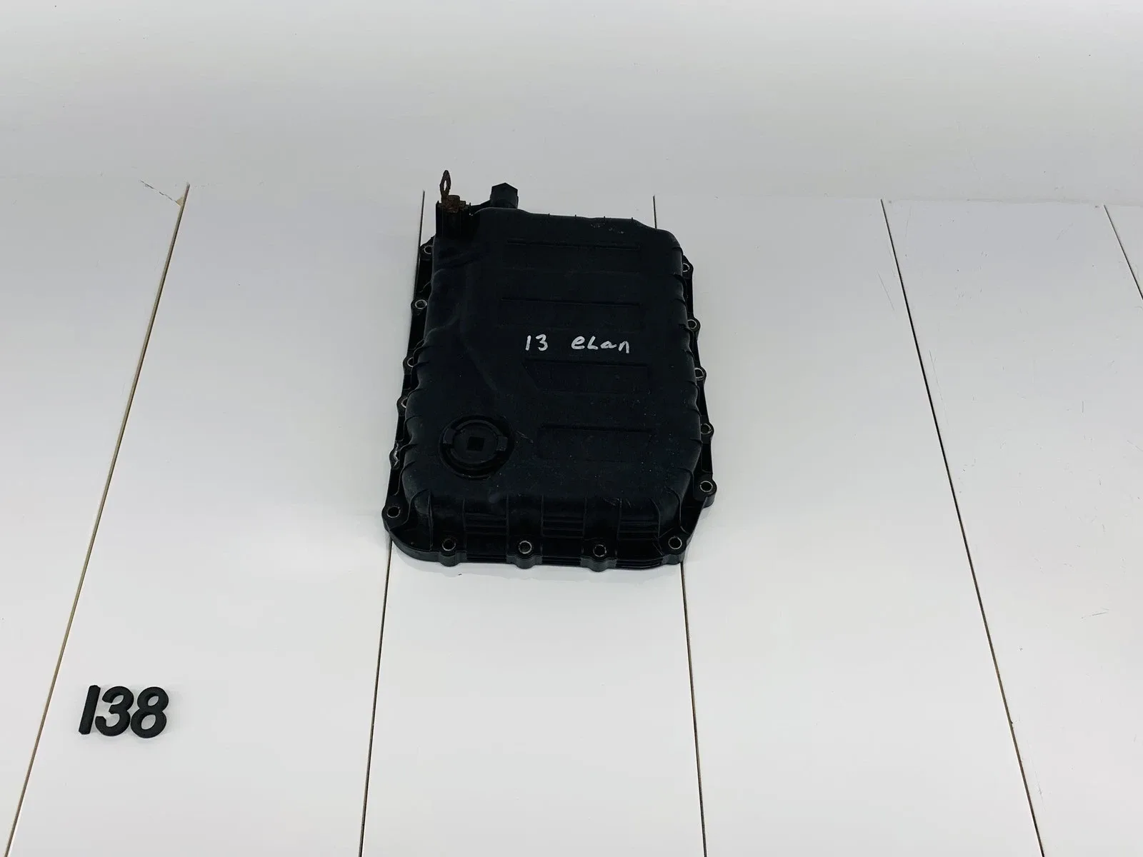11-13 HYUNDAI ELANTRA 1.8L L4 ENGINE AUTOMATIC TRANSMISSION VALVE BODY COVER OEM