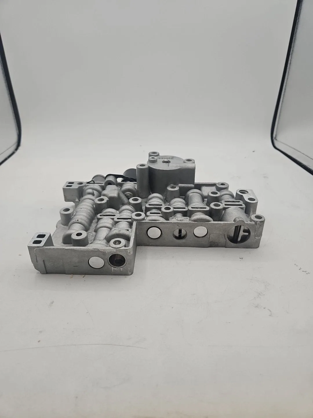 (GM-P.N 24210640)Auxiliary Control Valve Body Assembly image 2