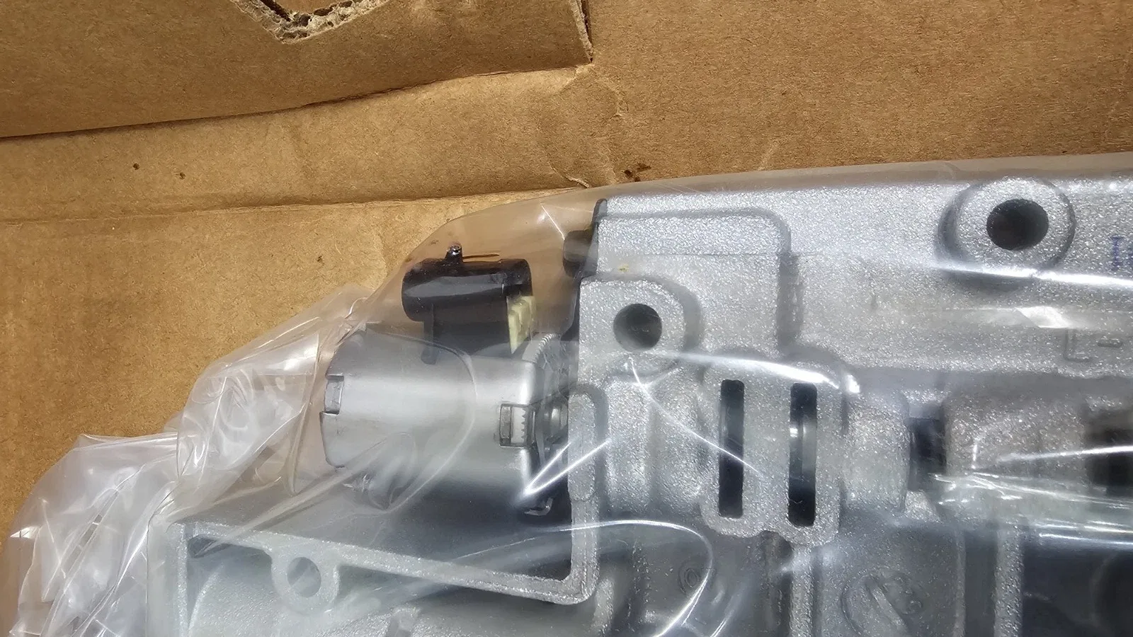 2002-2009 GM Automatic Transmission Lower Control Valve Body 24224997 image 3
