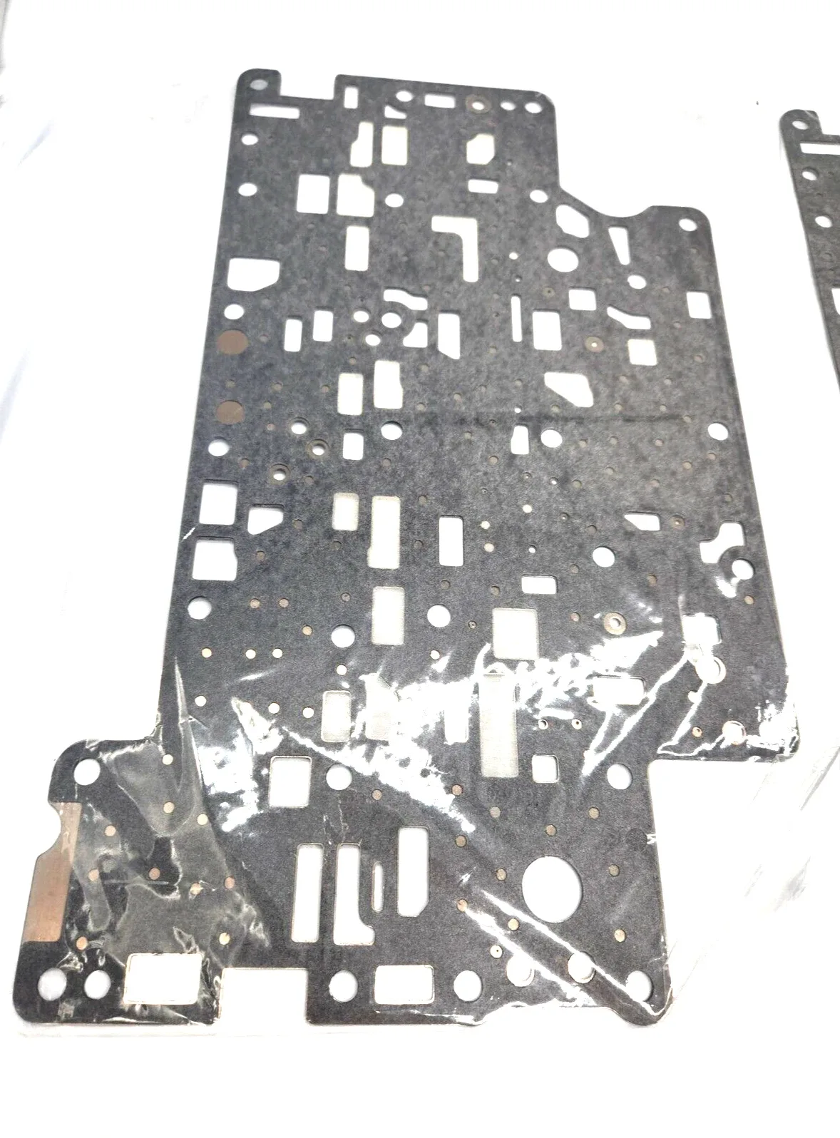.For Ford 8F35 Transmission LOWER valve body  Bonded Plate W/Gaskets READ image 3