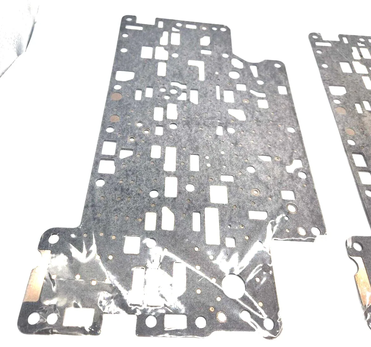 .For Ford 8F35 Transmission LOWER valve body  Bonded Plate W/Gaskets READ image 4