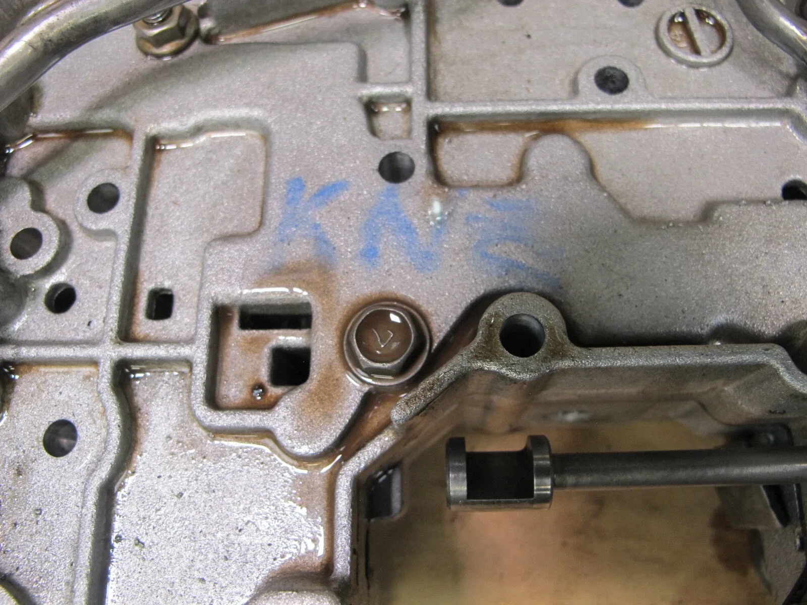 1994-1995 Nissan 300ZX (Z32) Automatic Transmission Valve Body - DEFECTIVE image 2