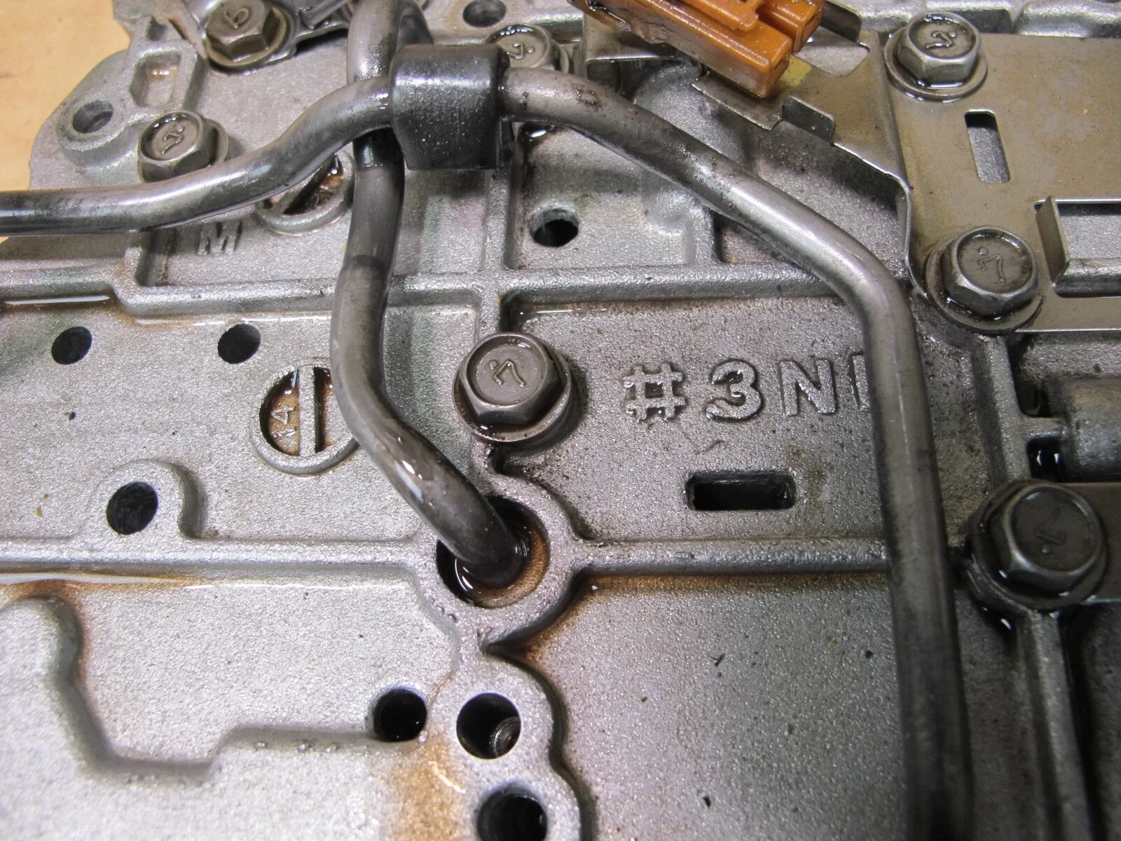 1994-1995 Nissan 300ZX (Z32) Automatic Transmission Valve Body - DEFECTIVE image 3
