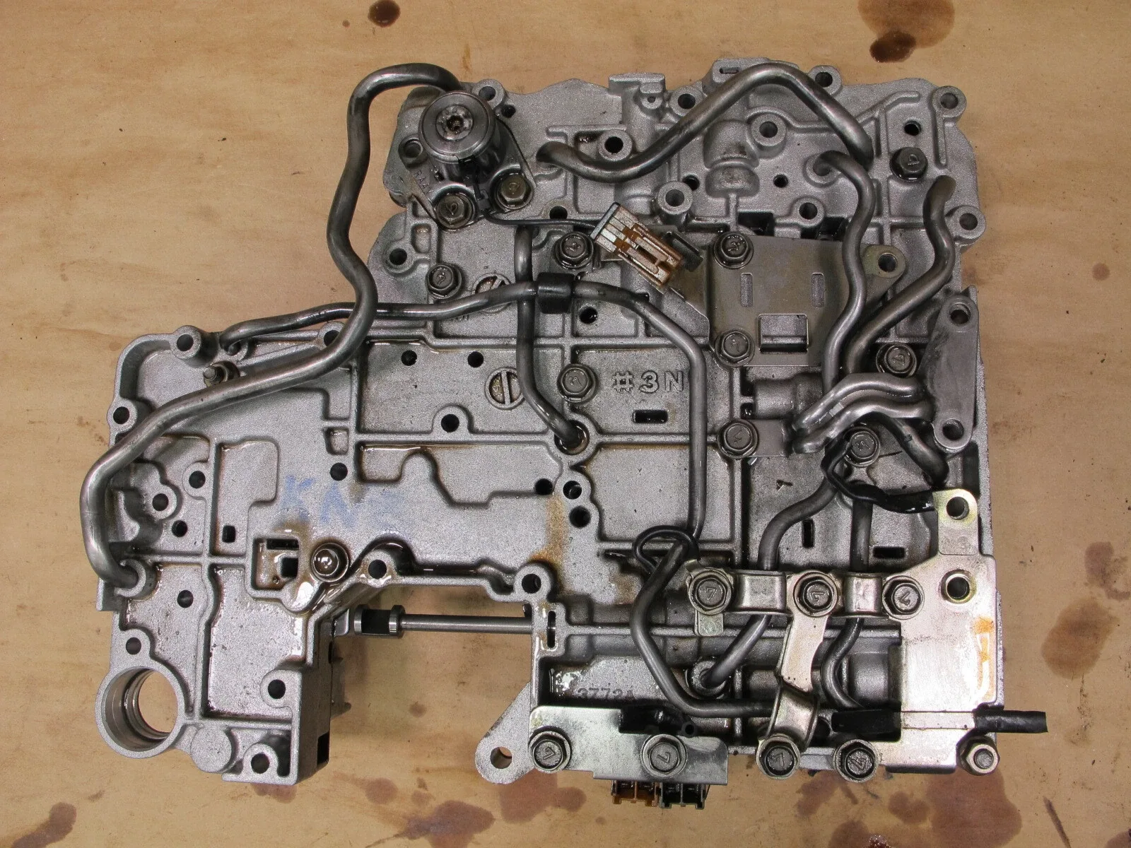 1994-1995 Nissan 300ZX (Z32) Automatic Transmission Valve Body - DEFECTIVE