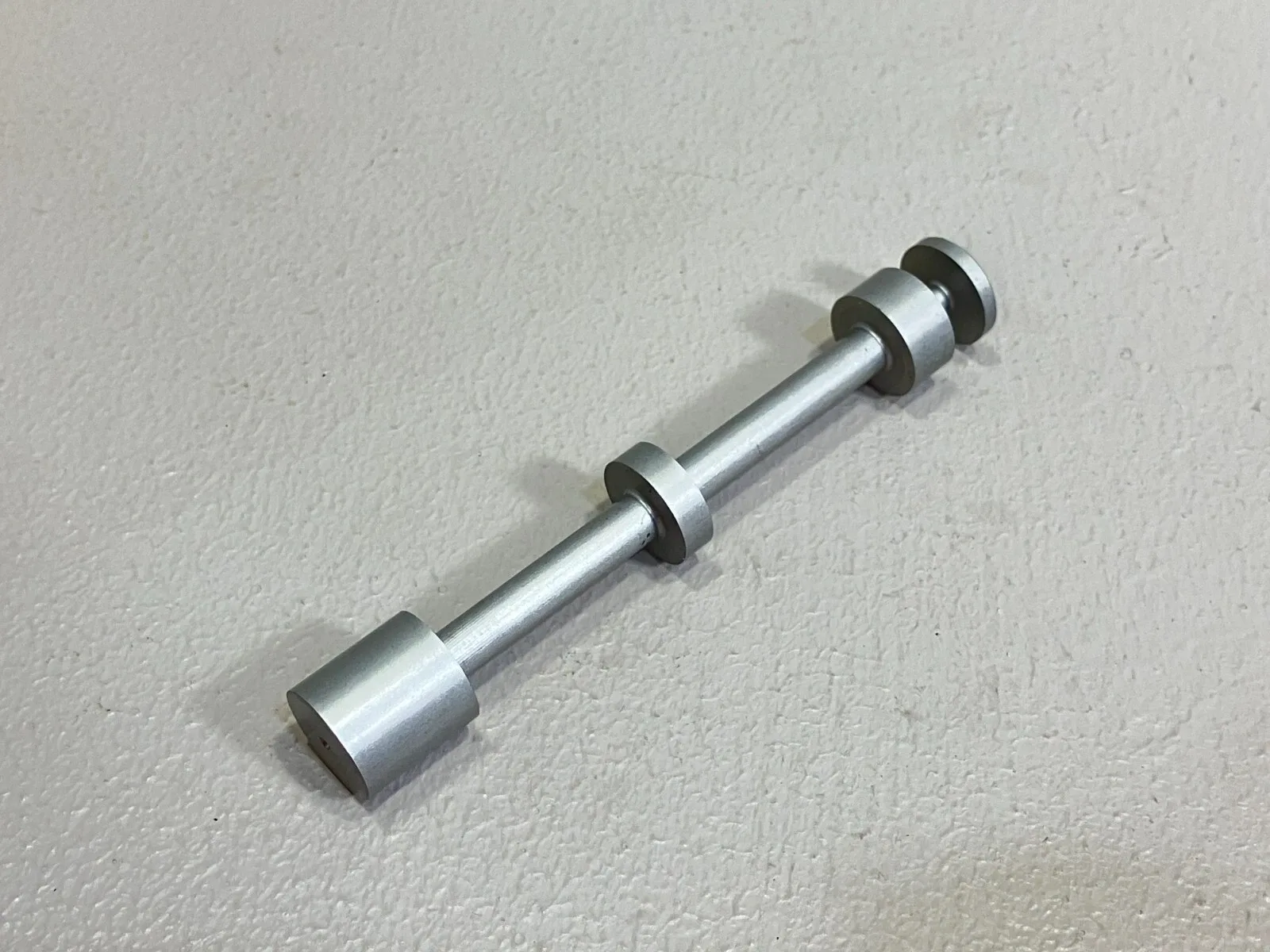 2004-2005 Ford Thunderbird Tbird automatic transmission valve body selector rod image 4