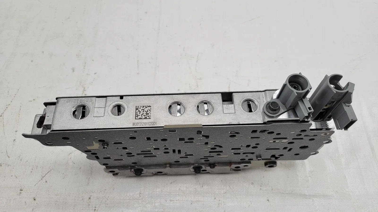 2018-2023 Enclave Acadia Transmission Control Valve Body MPN 24297660 image 3
