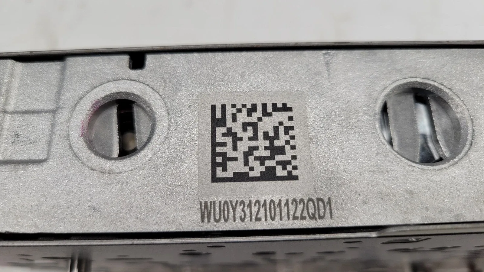 2018-2023 Enclave Acadia Transmission Control Valve Body MPN 24297660 image 4