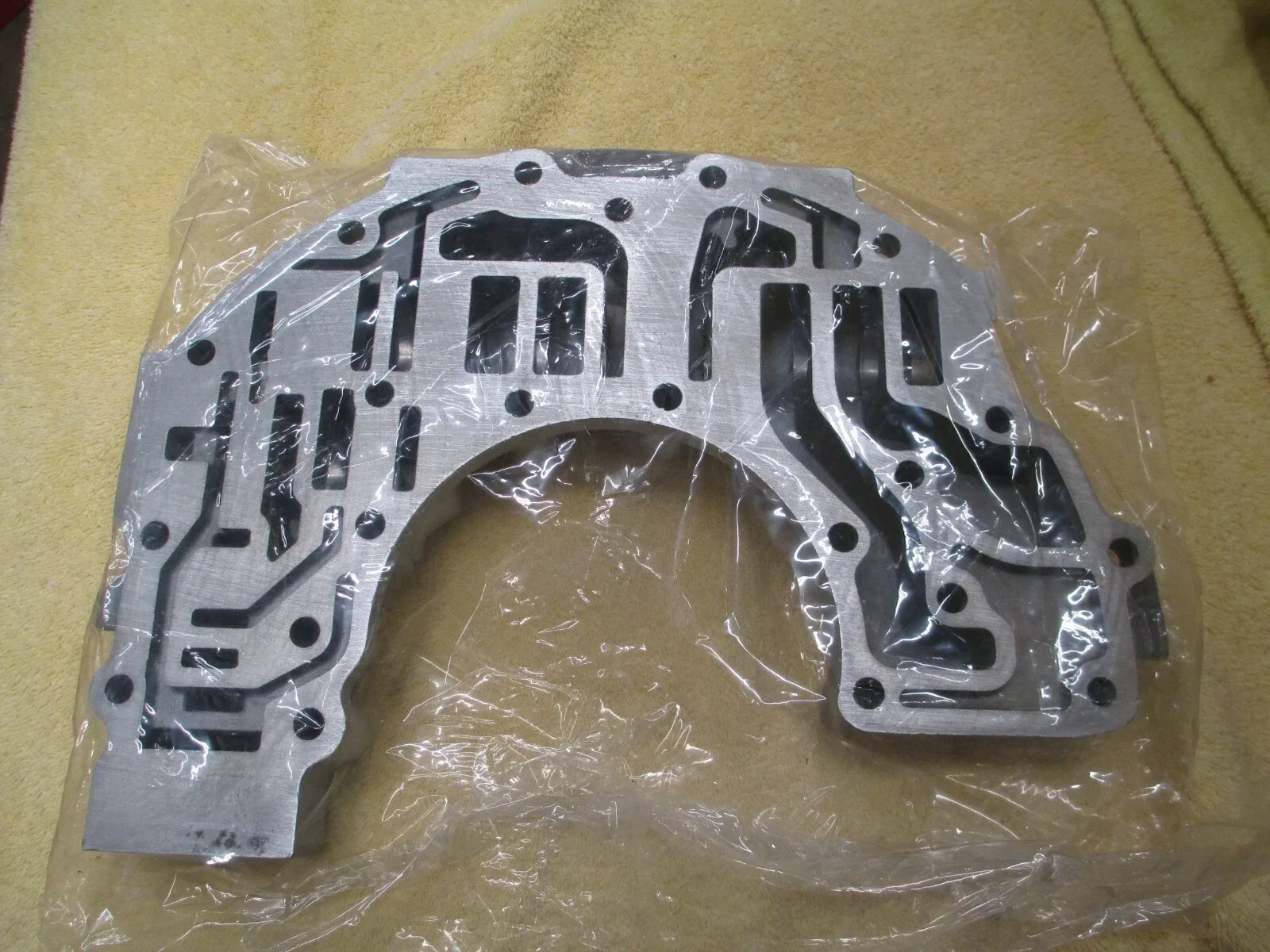 Allison Transmission Valve Body, Retarder Housing, 29501243-R, WS image 3
